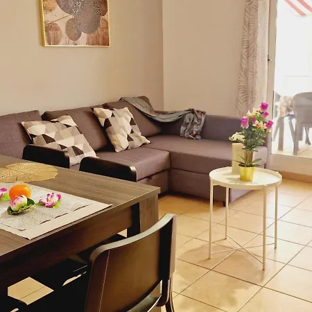 Precious 3 Bedroom, Oasis De Fanabe Wifi Free Ferienhaus