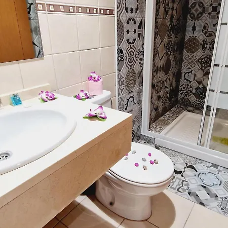 Ferienhaus Precious 3 Bedroom, Oasis De Fanabe Wifi Free Costa Adeje (Tenerife)